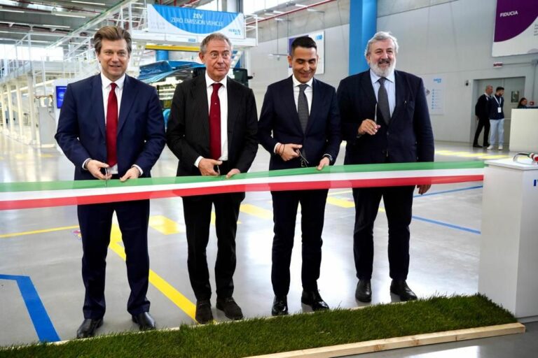 Nuovo stabilimento del Gruppo Iveco a Foggia, produrrà bus a zero emissioni