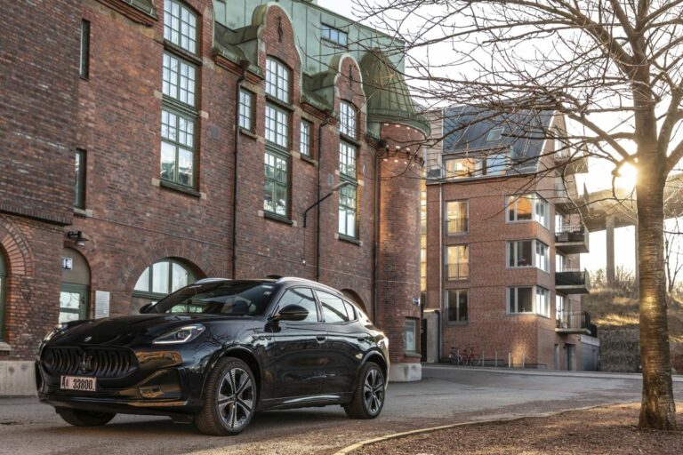 Prima mondiale di Maserati Grecale Folgore al Salone di Shanghai