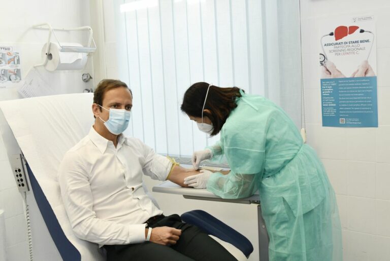 Fvg, Fedriga “Importante aderire a campagna prevenzione epatite C”