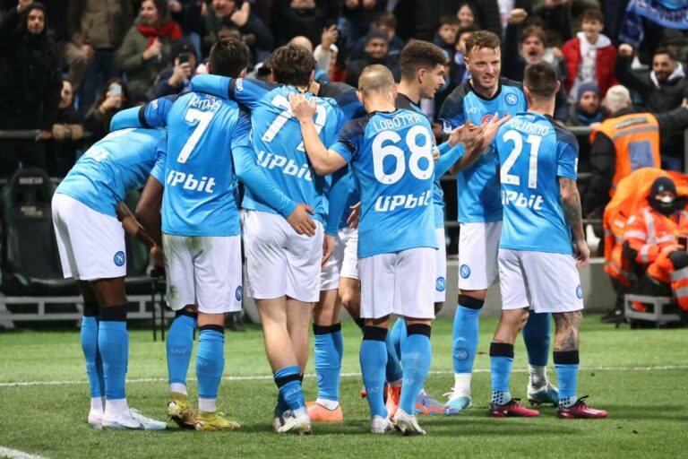 Ufficiale, Napoli-Salernitana si gioca domenica alle 15