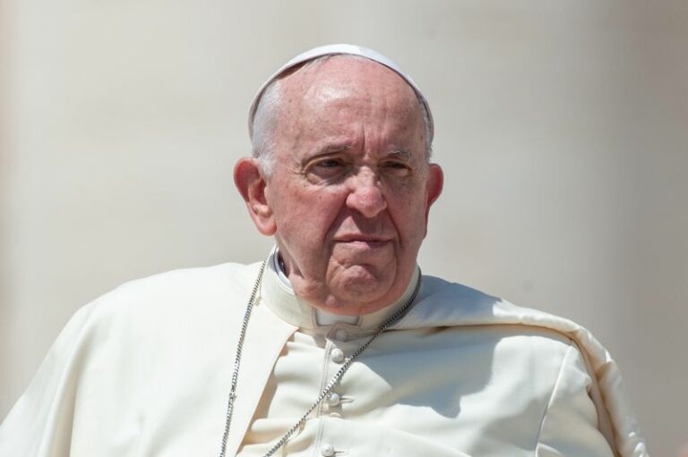 Pope Francis in Budapest “Abortion is always a tragic defeat”