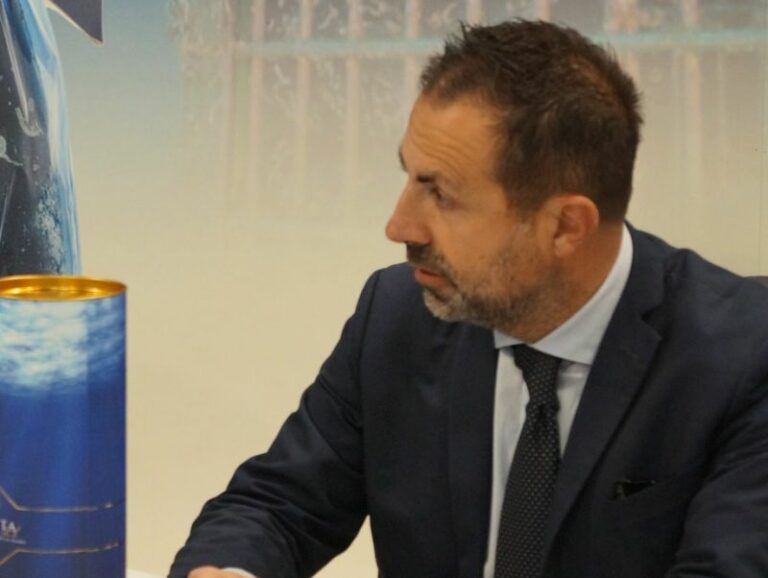 Pais “Se manca programmazione congiunta, aeroporto Alghero torni pubblico”