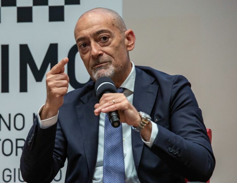 Mercato auto, Crisci “La CO2 sale, gli incentivi vanno modificati”