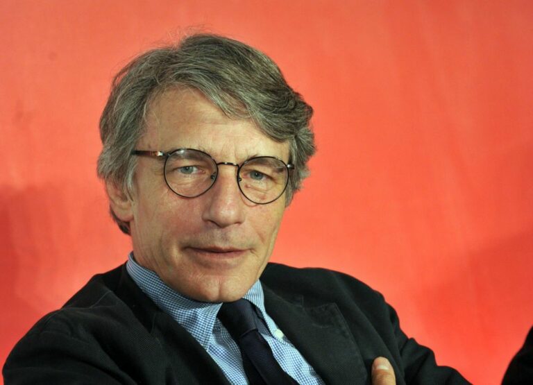 Toscana, dal Consiglio sì al premio di laurea “David Sassoli”