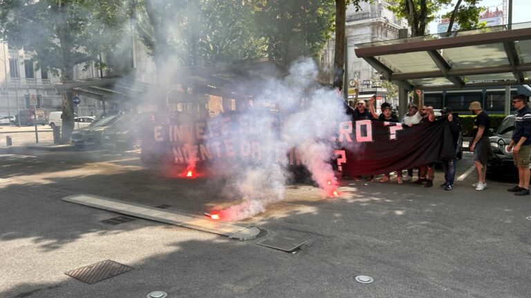 Lega serie A, protesta tifosi Samp. Claudio Lotito contestato a Milano