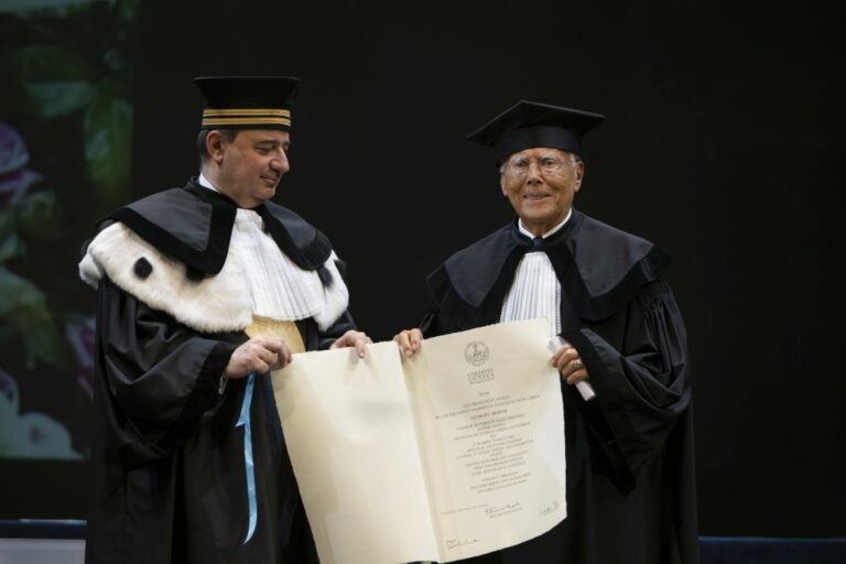 Università, a Giorgio Armani la laurea honoris causa della Cattolica
