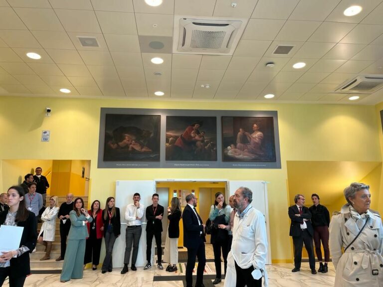 Al Policlinico San Pietro la mostra del pittore bergamasco Cifrondi