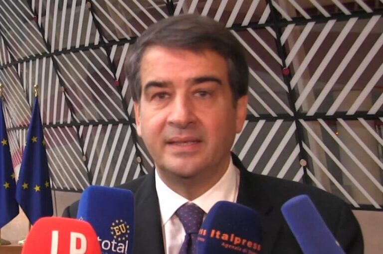 Pnrr, Fitto “Su terza rata svolto lavoro positivo, siamo fiduciosi”