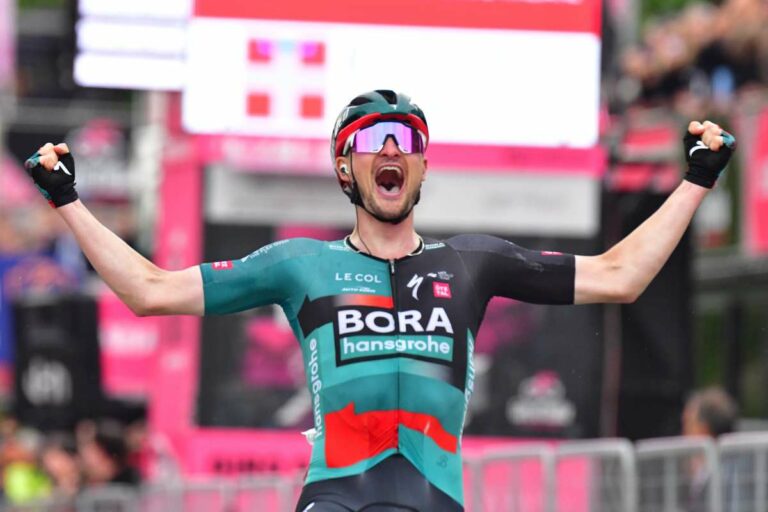 Doppietta di Denz al Giro, Armirail nuova maglia rosa