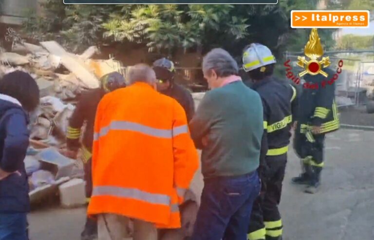 Alluvione in Emilia Romagna, Vigili del Fuoco al lavoro senza sosta
