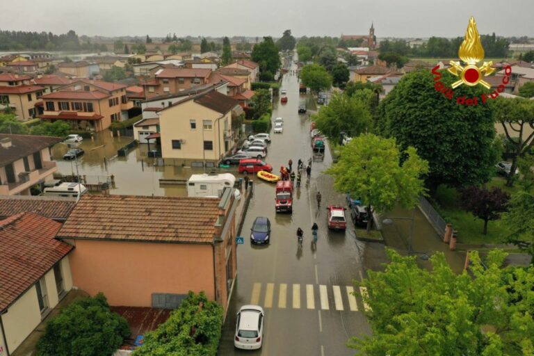 In arrivo 100 terminali per riconnettere ospedali, scuole e comuni