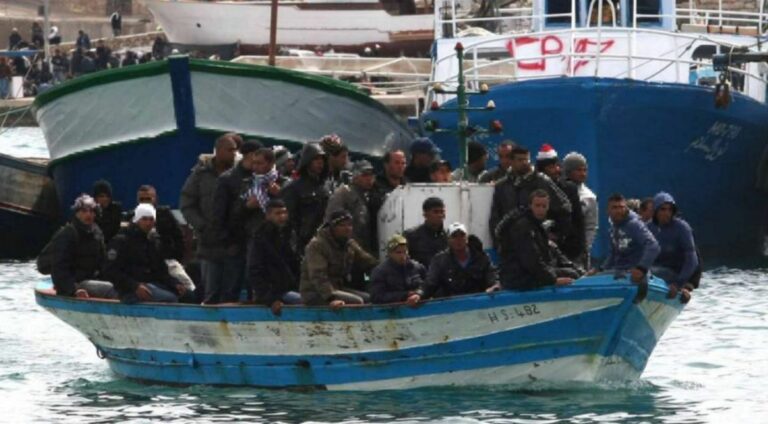 Oltre 1.000 migranti in difficoltà nel Mediterraneo centrale
