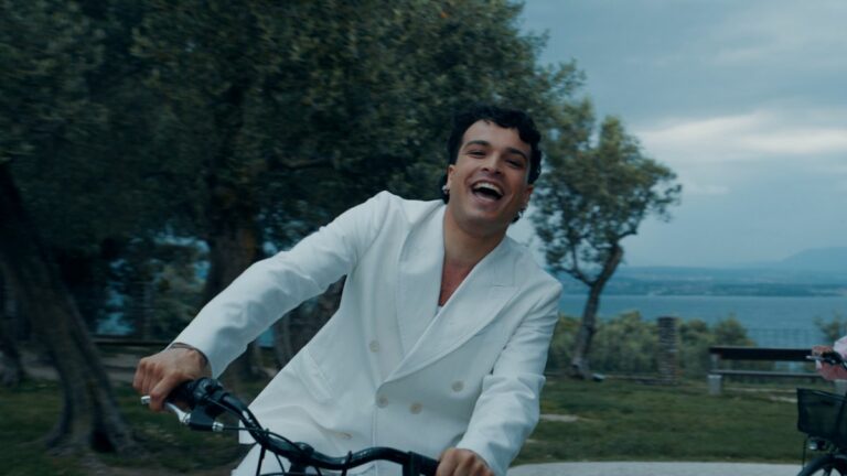 Leo Gassmann ritorna con “Capiscimi”