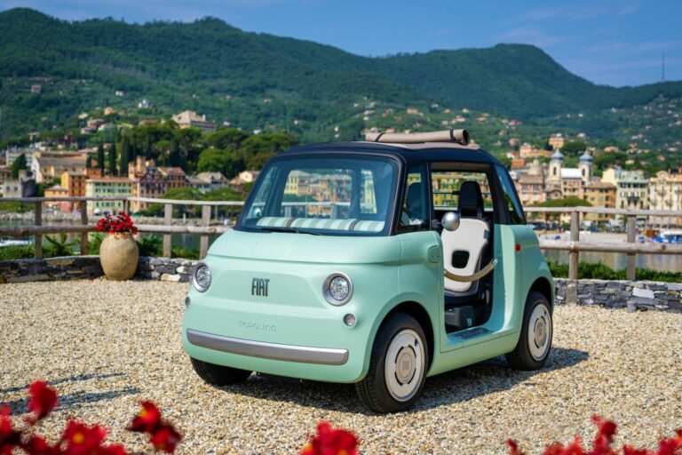 La nuova Fiat Topolino è pronta a elettrificare le città