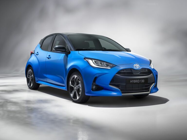 Toyota presenta le novità della gamma Yaris Hybrid 2024