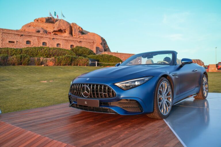 Mercedes-Benz inaugura la nuova stagione al Phi Beach di Baja Sardinia