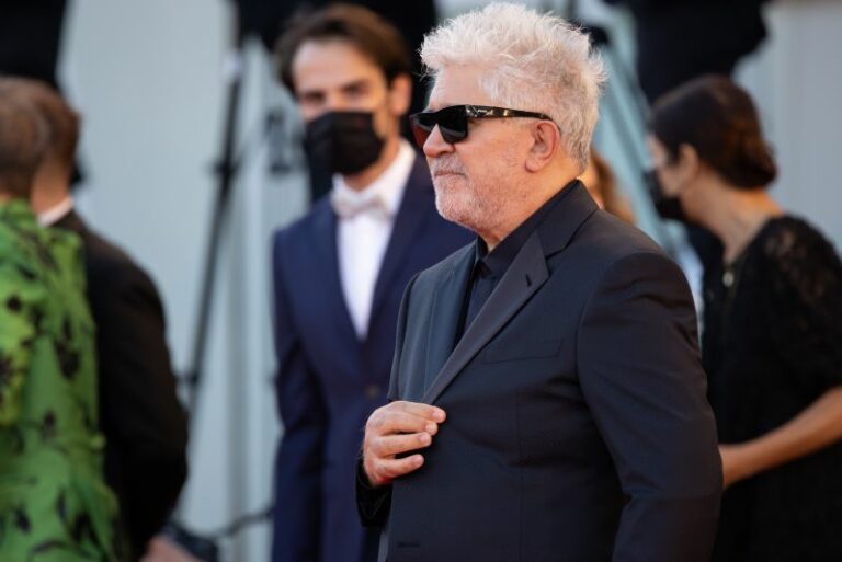 A Cannes il western gay di Almodovar