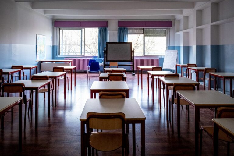 Una ricerca, in Italia chiuderanno almeno 1.200 scuole in 5 anni