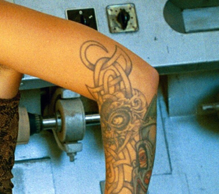 Tatuaggi e piercing, interrogazione del vicepresidente del Consiglio regionale della Sardegna Giovanni Antonio Satta