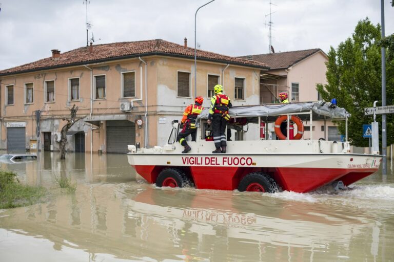 Due morti in Emilia Romagna per il maltempo. Allagamenti e abitazioni evacuate