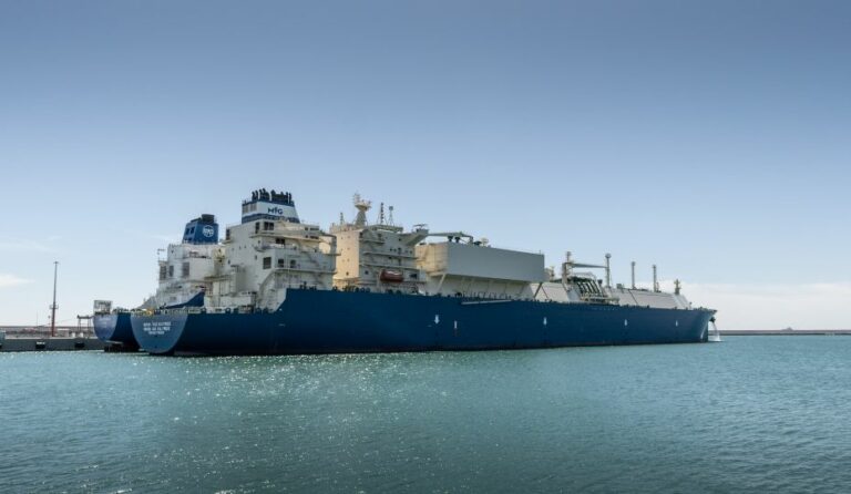 Snam avvia prima fase di test del rigassificatore di Piombino