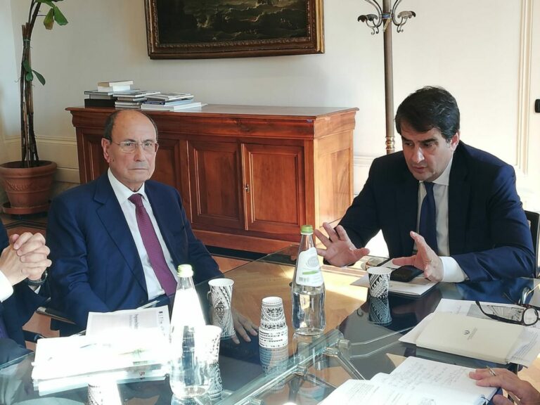 Fitto incontra Schifani “La Sicilia potenziale motore di sviluppo del Sud”