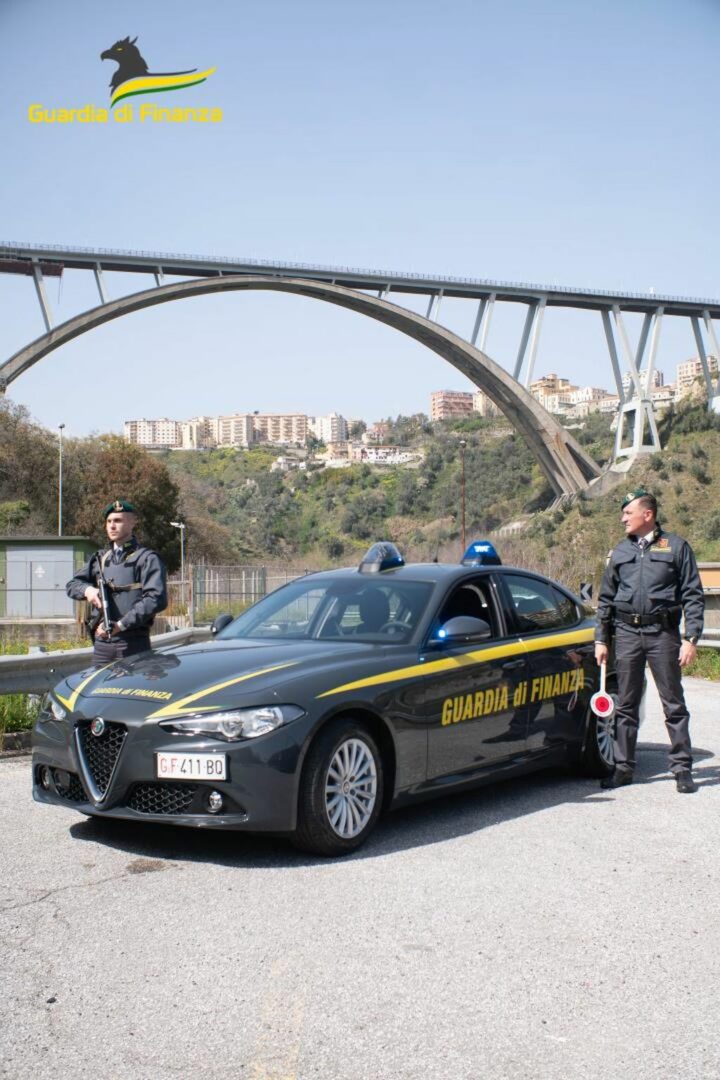 Falso sui posti letto, misura cautelare per 2 dirigenti a Catanzaro