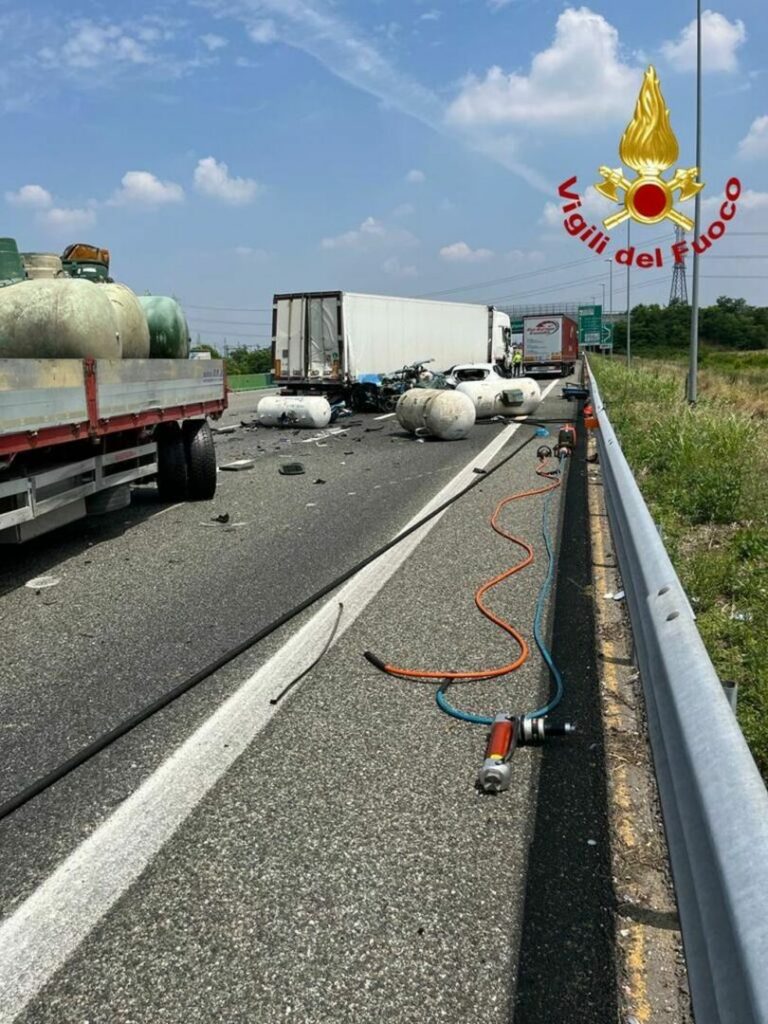 Incidente stradale a barriera Ghisolfa di Milano, 2 morti e 3 feriti