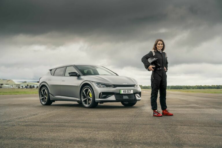 Kia EV6 GT in gara alla 1000 Miglia Green 2023