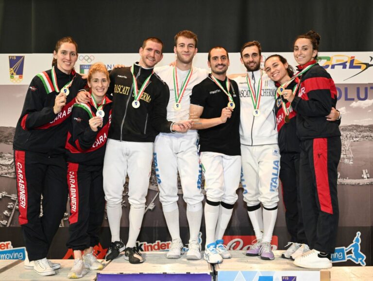 Assoluti, titoli a squadre di fioretto a Carabinieri e Frascati