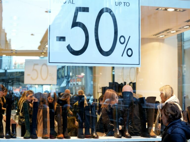 Giovedì 6 luglio al via i saldi estivi in Sardegna