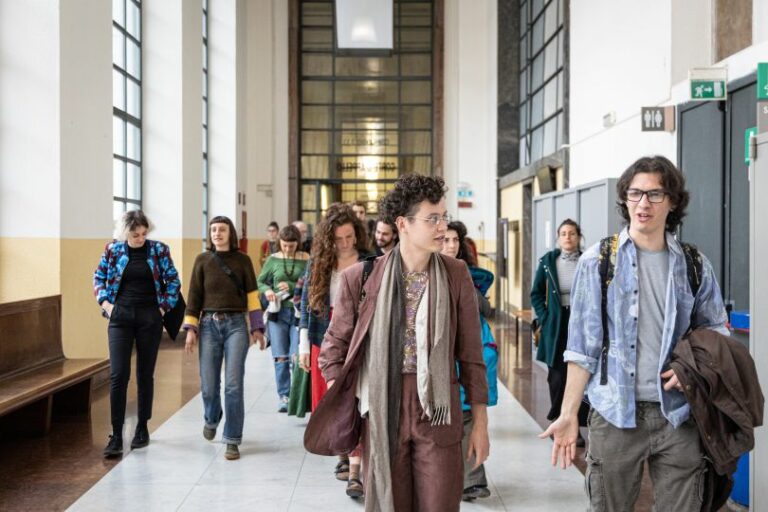 Lavoro, un giovane su due non ha idea su cosa farà da grande