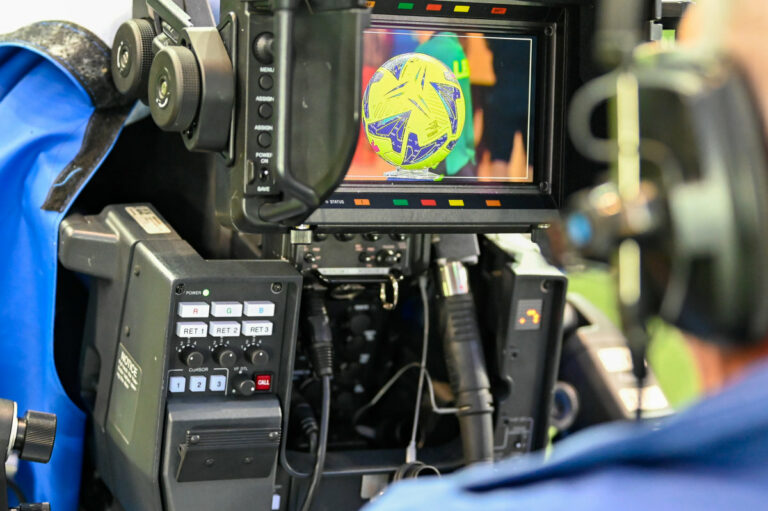Tre offerte per i diritti tv, ipotesi canale Lega Calcio