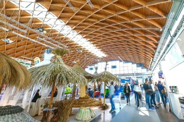 Stabilimento balneare diventa brand tra arredi green e soluzioni digital