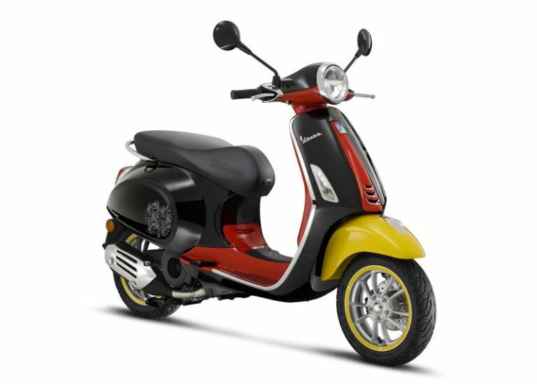 Vespa e Disney Mickey Mouse insieme per un’edizione straodinaria