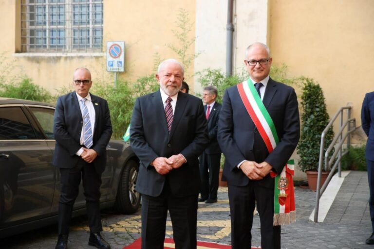 Roma, Gualtieri accoglie il presidente del Brasile Lula