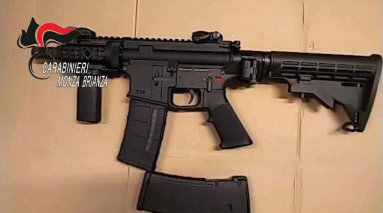 Traffico internazionale di droga e armi, 30 misure cautelari