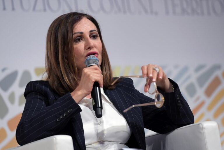 Santanchè “Sempre più turisti in montagna, segno di destagionalizzazione”