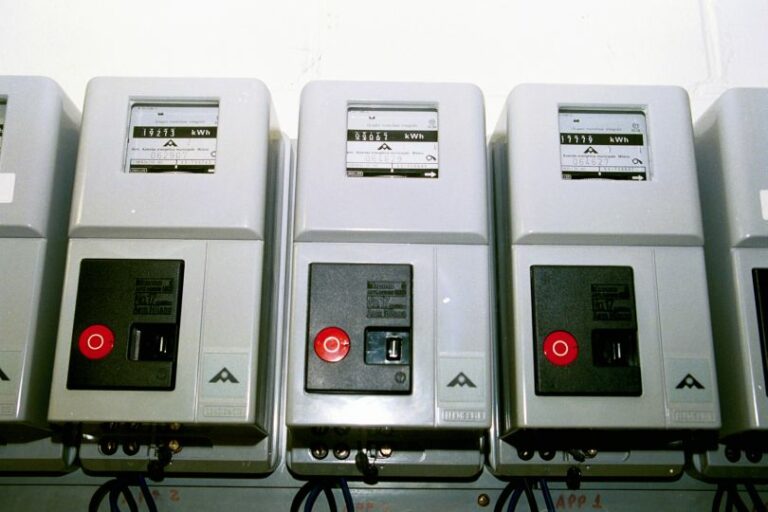 Nel terzo trimestre bolletta elettrica in tutela +0,4%