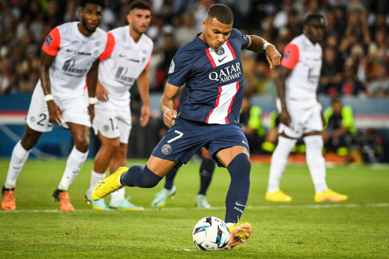 Mbappè “Niente Real, resto un altro anno al Psg”