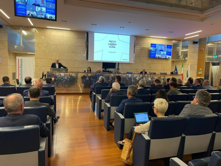 Figliuolo in visita in Emilia-Romagna “Qui per ascoltare necessità”