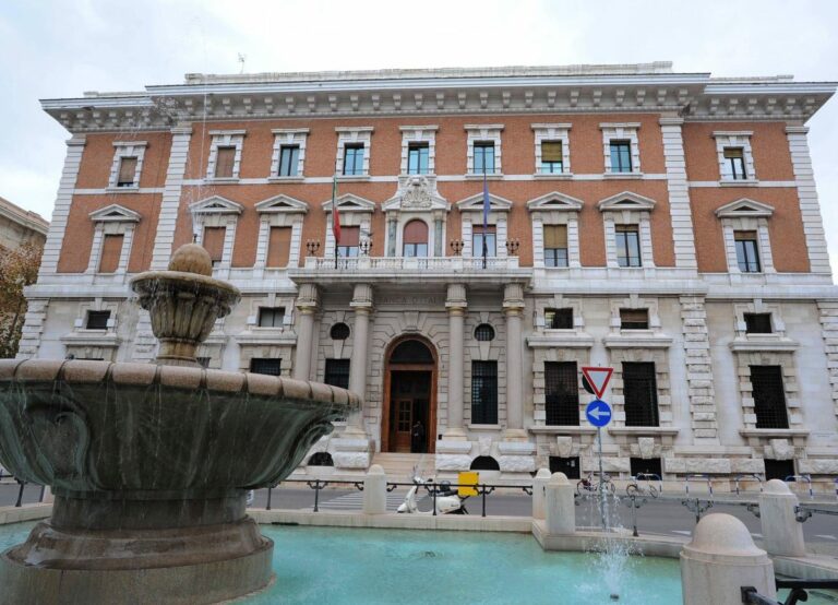 Unità Informazione Finanziaria, più segnalazioni di operazioni sospette