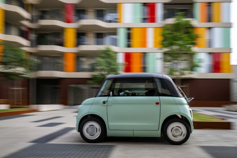 Nuova Fiat Topolino “elettrizza” la mobilità urbana