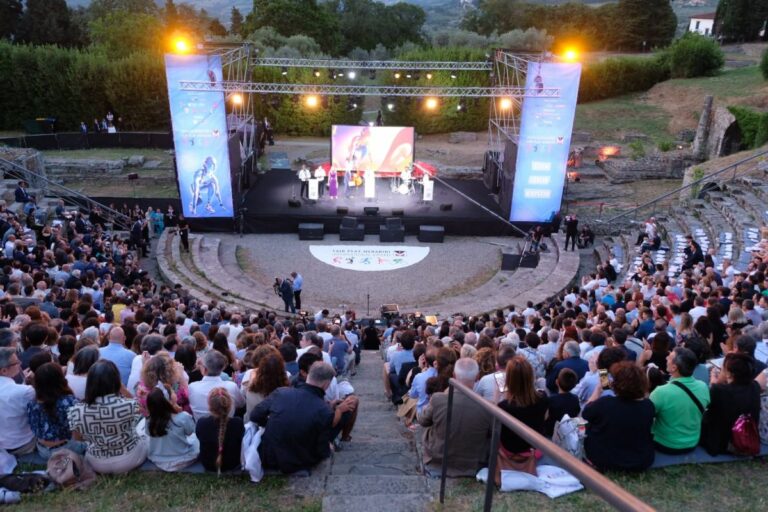 Premio Fair Play, premiazione al Teatro Romano di Fiesole con Abodi