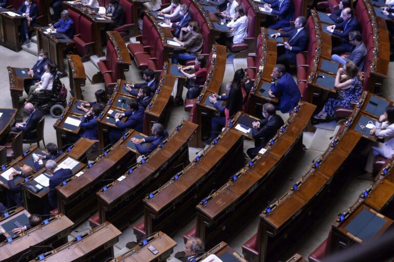 Covid, dalla Camera via libera alla Commissione d’inchiesta