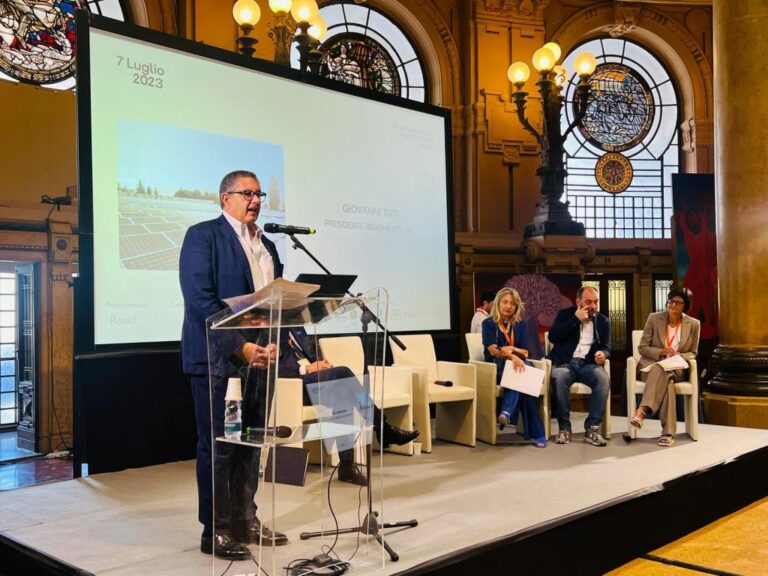 A Genova convegno su energie rinnovabili, Toti “Opportunità territorio”