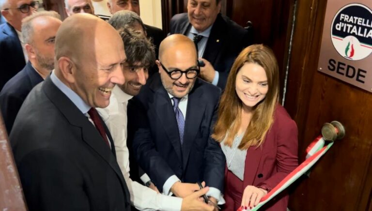 Campania, Sangiuliano inaugura la nuova casa di Fratelli d’Italia
