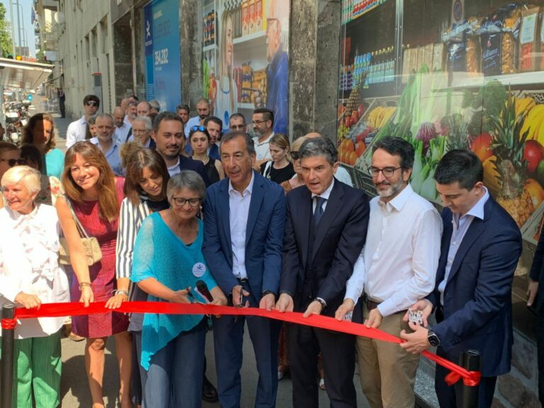 Milano, Progetto Arca inaugura market solidale in viale Bodio