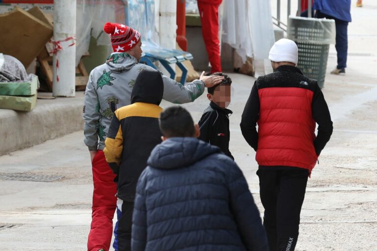 Groups of migrants in dire situations in Tunisia