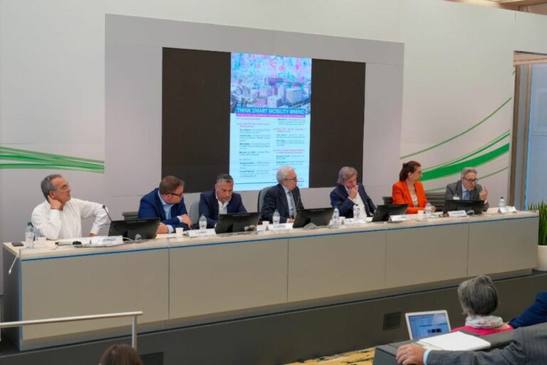 Milano Serravalle verso una rete di rifornimento stradale a idrogeno